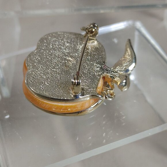 Liz Claiborne Pumpkin Brooch Pin Vintage Gold Tone MOP Mosaic Green Leaf Accent - Picture 2 of 10